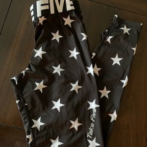 Take 5 starred leggings/workout tights